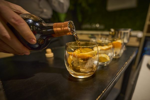 Espacio gastronómico La Cueva del Cobarcho Vive una experiencia gastronómica diferente, en un espacio privado y exclusivo.