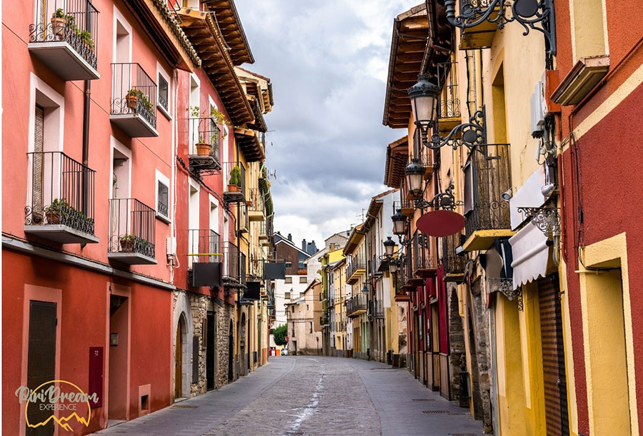 Paseo fotográfico por el casco histórico de Jaca